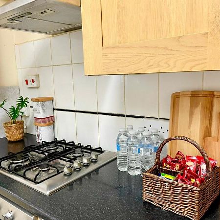 3Br Central London Close Station Luaran gambar