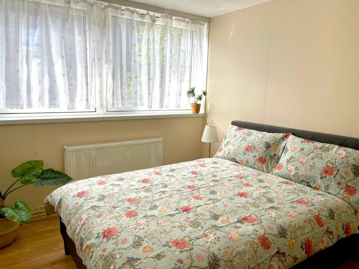 3Br Central London Close Station Luaran gambar